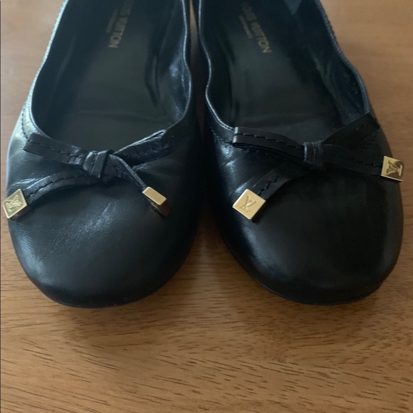 LOUIS VUITTON
 Balerina shoes - Picture 8 of 8